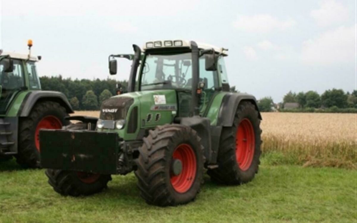 16073364281607076608traktor fendt by nico mickley pixelio de 16073364281607076608traktor fendt by nico mickley pixelio de
